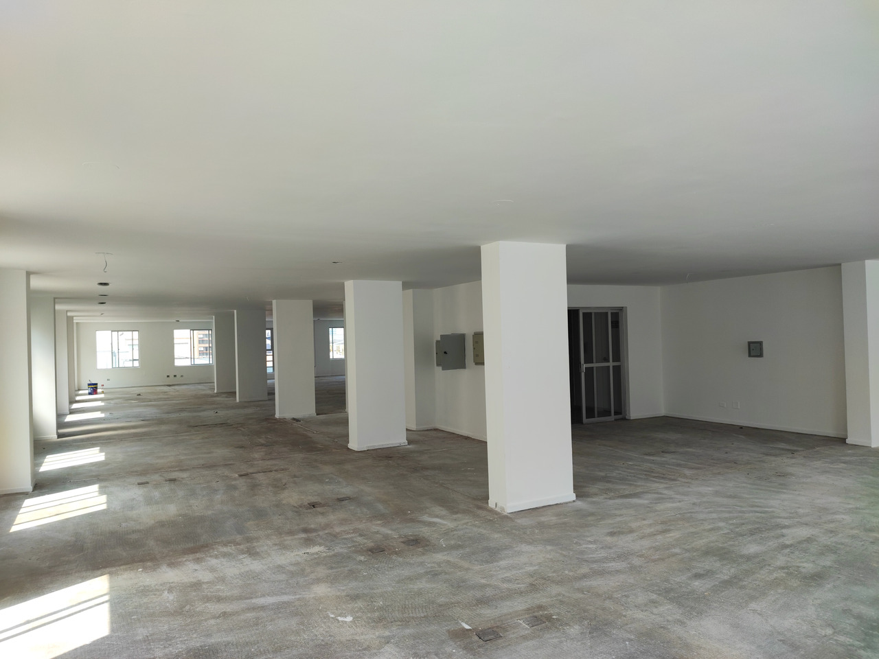 Sala comercial n° 201 c/ 05 vagas em Curitiba/PR