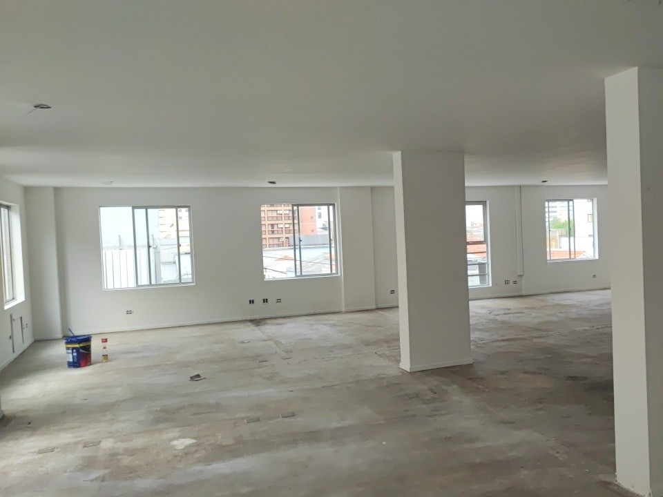Sala comercial n° 201 c/ 05 vagas em Curitiba/PR
