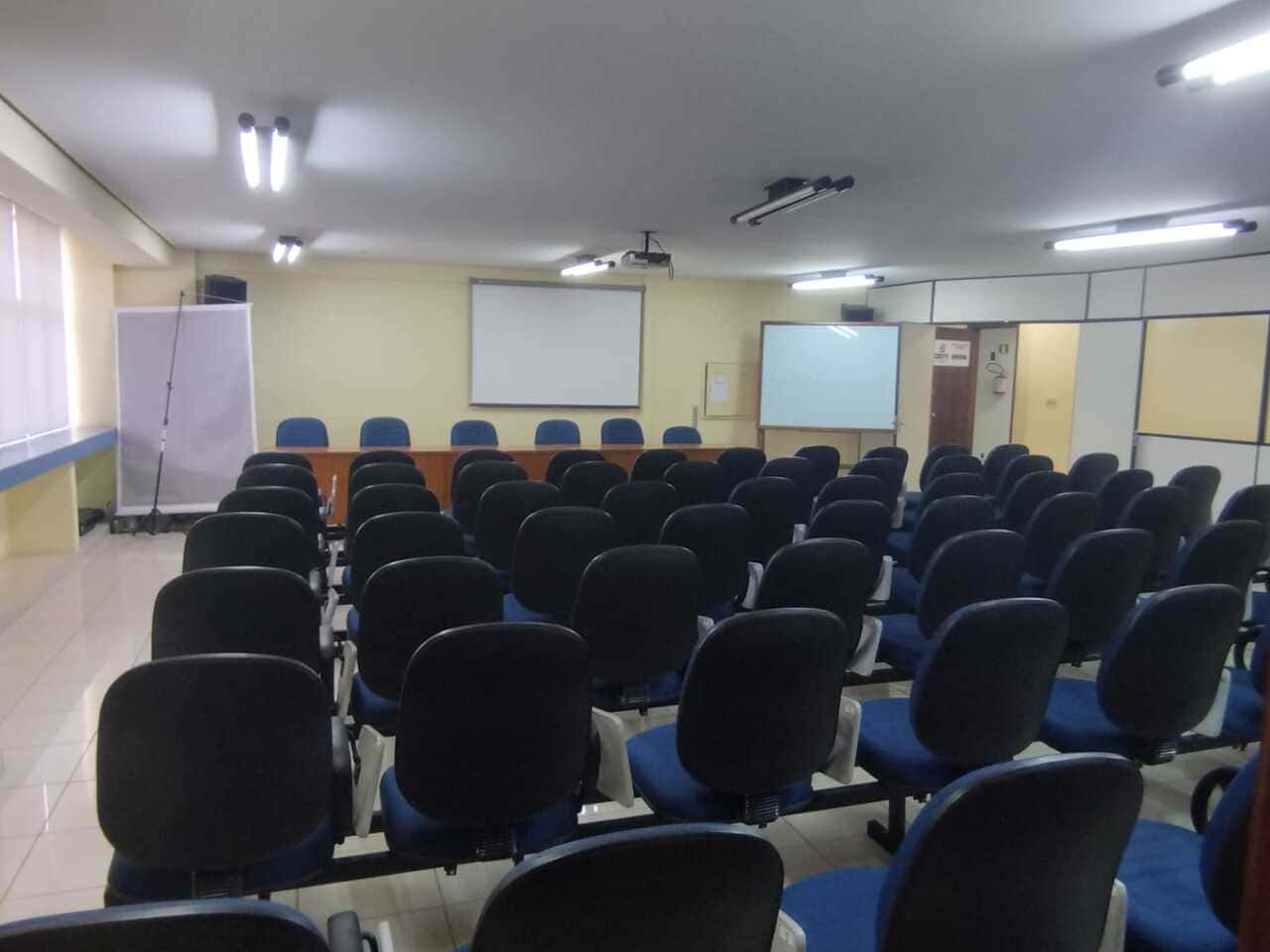 Sala Comercial nº 1303 c/ diversos bens em Maringá/PR