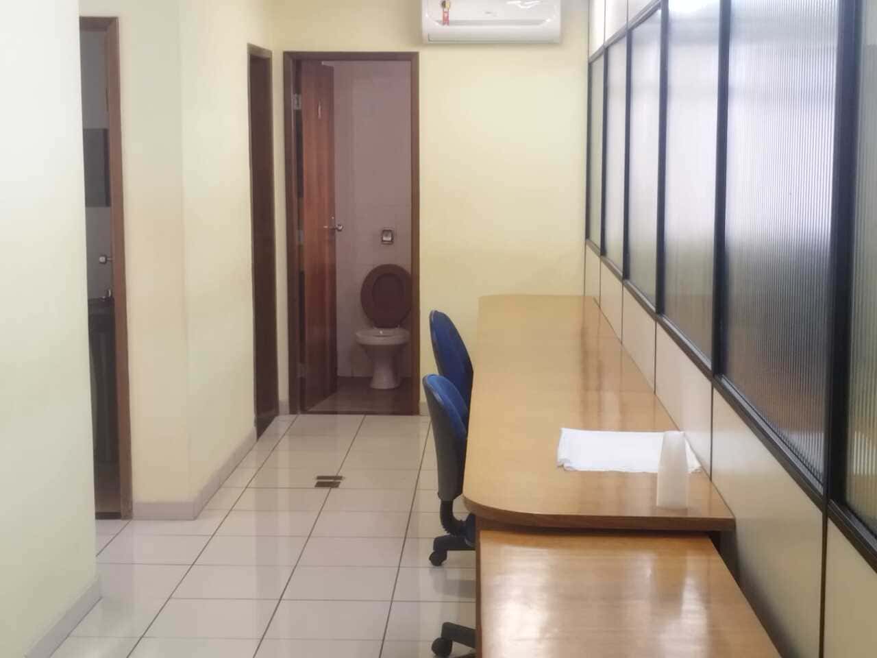 Sala Comercial nº 1303 c/ diversos bens em Maringá/PR